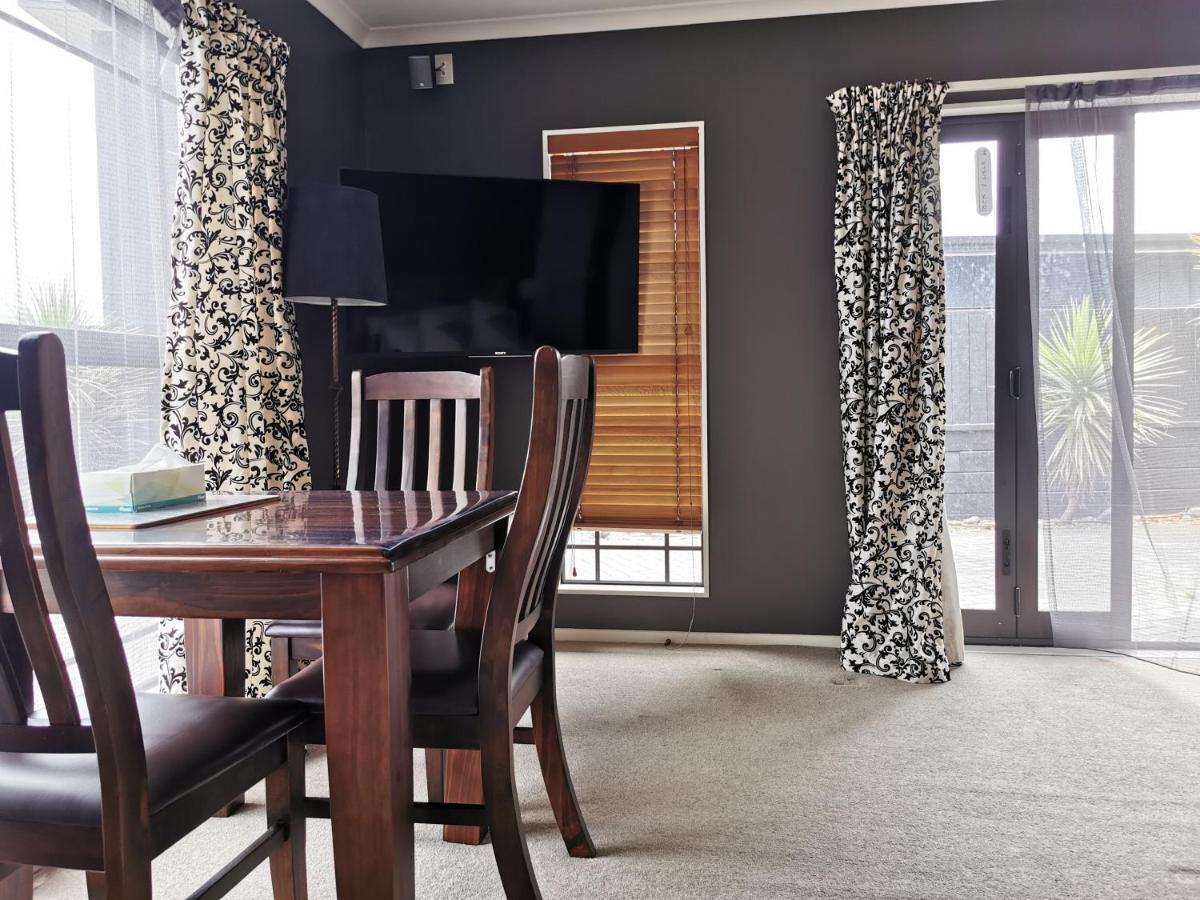 Lakeview Holiday Hideaway Lac Lac Taupo Extérieur photo